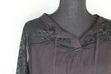 Load image into Gallery viewer, Black Lace Blouse
